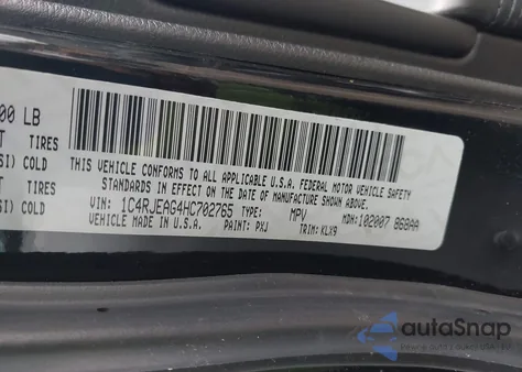 2017 Jeep Grand Cherokee Altitude 4X2 from USA, damaged, VIN 1C4RJEAG4HC702765